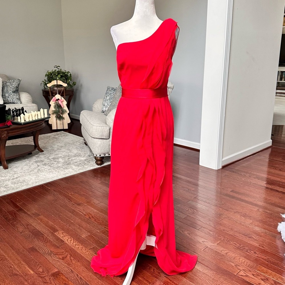 Vera Wang White Red One Shoudler Chiffon Fringe Layered Gown‎ Dress Size 4